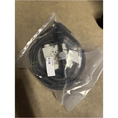 A34802 TYÖLAITE/KONE VÄLI ON/OFF/ON KYTKIMELLÄ